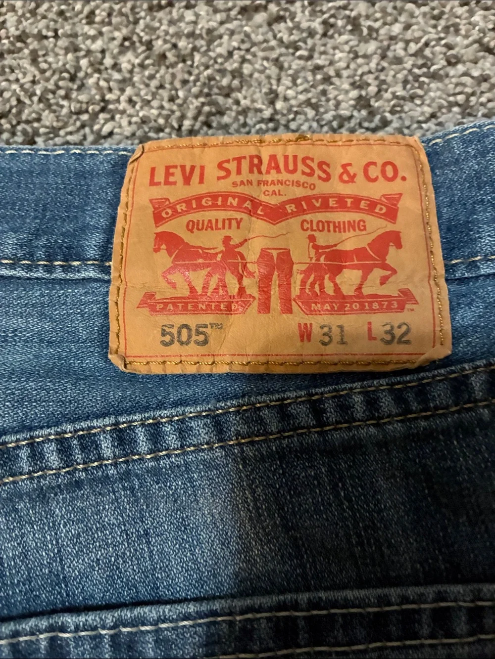 Vintage Trending Levi's Men's Straight Jeans — Light Blue Washed Denim